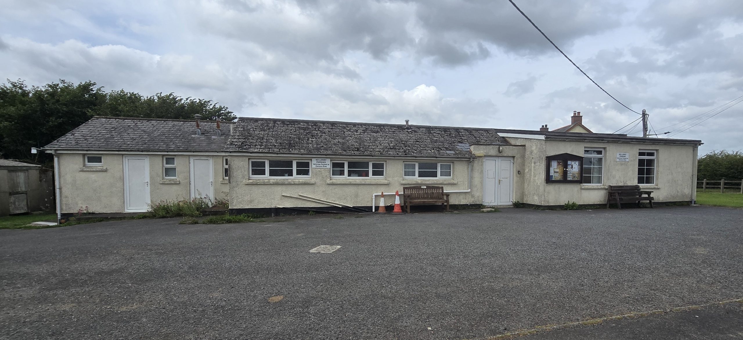 inwardleigh village hall taken from the front
